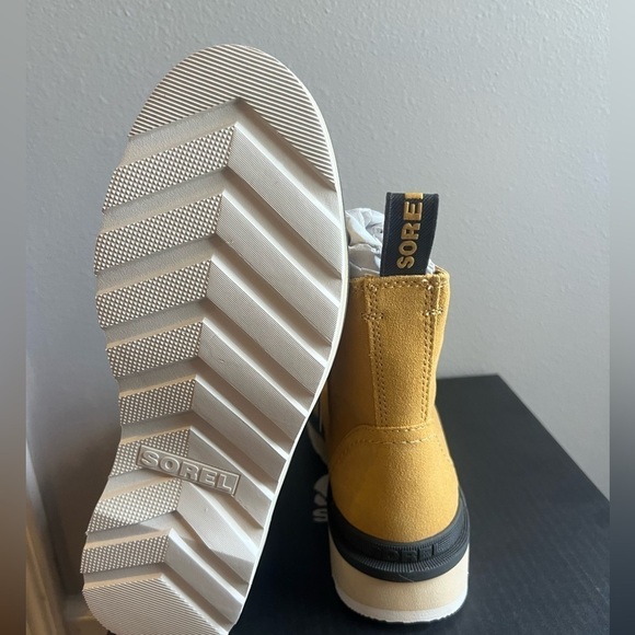 NWT Sorel Women’s Hi-Line Lace Boots Size 8.5 - Picture 7 of 7